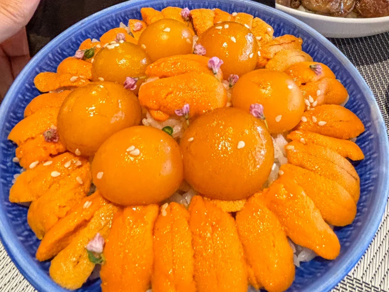 七龍珠甜蝦三文魚飯讓你一口淪陷