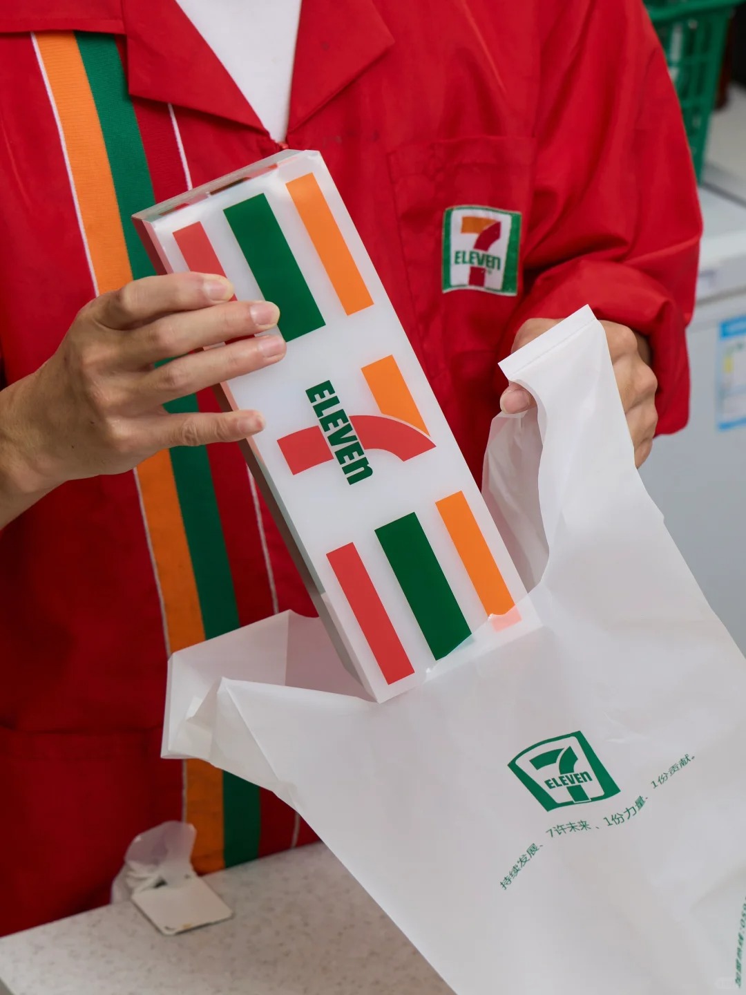 7-ELEVEN 限量聯名燈箱