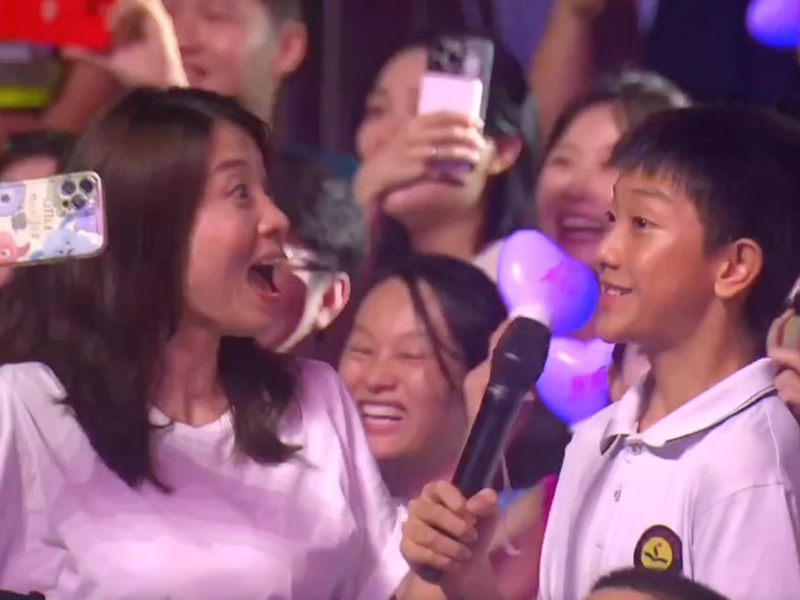 媽媽帶孩子看周杰倫演唱會,結果 ... 媽媽帶孩子看周杰倫演唱會,結果 ...