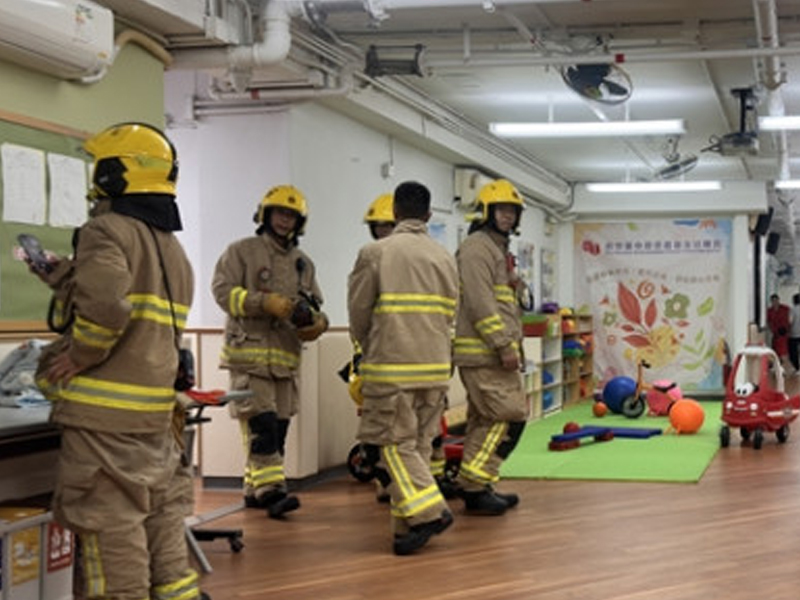 大圍美田邨幼稚園突冒煙 大圍美田邨幼稚園突冒煙