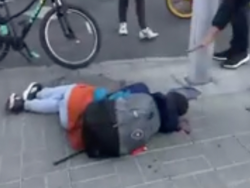 小學校園隨機砍人事件!場面十分駭人 小學校園隨機砍人事件!場面十分駭人