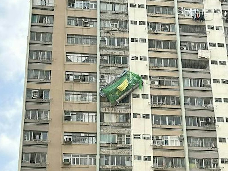 荃灣石圍角邨吊船半空意外