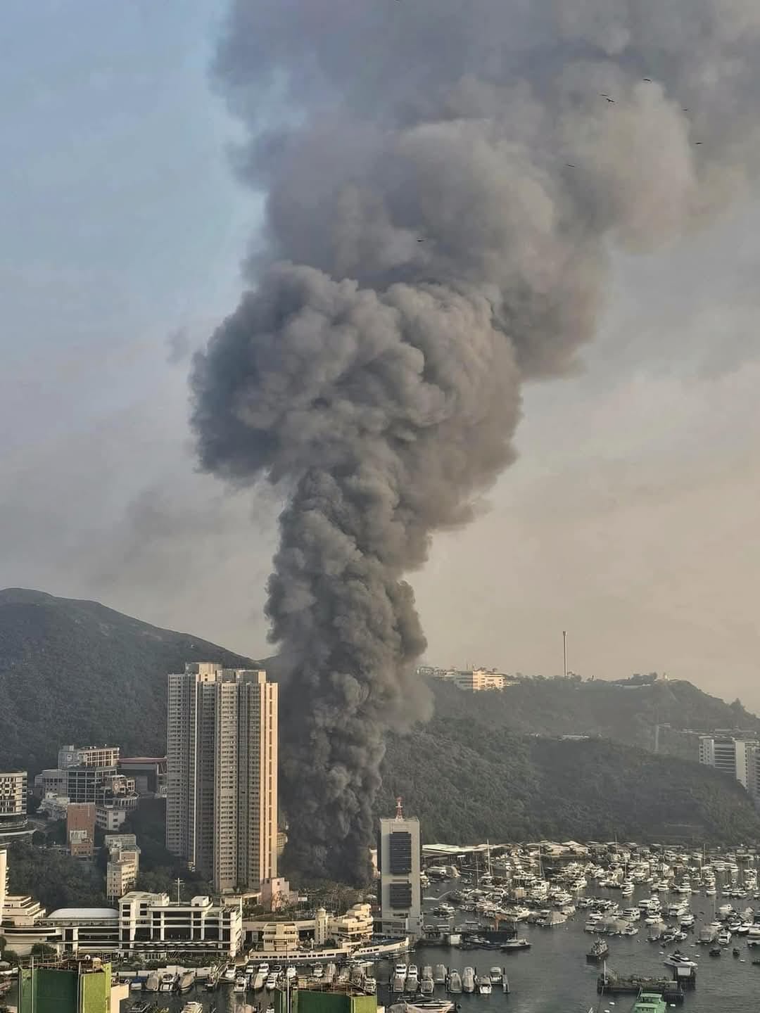 香港仔船廠大火肆虐五小時