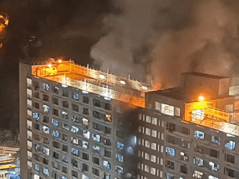 柴灣興華邨突發大火 柴灣興華邨突發大火