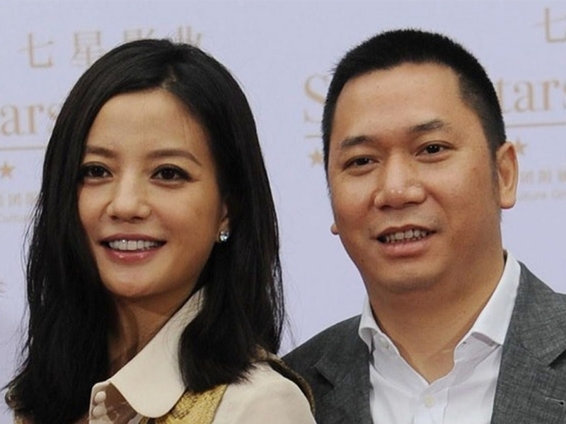 趙薇夫婦再捲糾紛,入稟追討逾 11 億 趙薇夫婦再捲糾紛,入稟追討逾 11 億