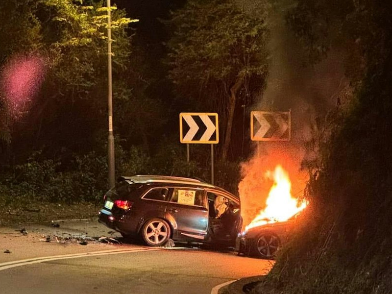 元旦車禍,荃錦公路 3 車相撞傳出爆炸聲 元旦車禍,荃錦公路 3 車相撞傳出爆炸聲