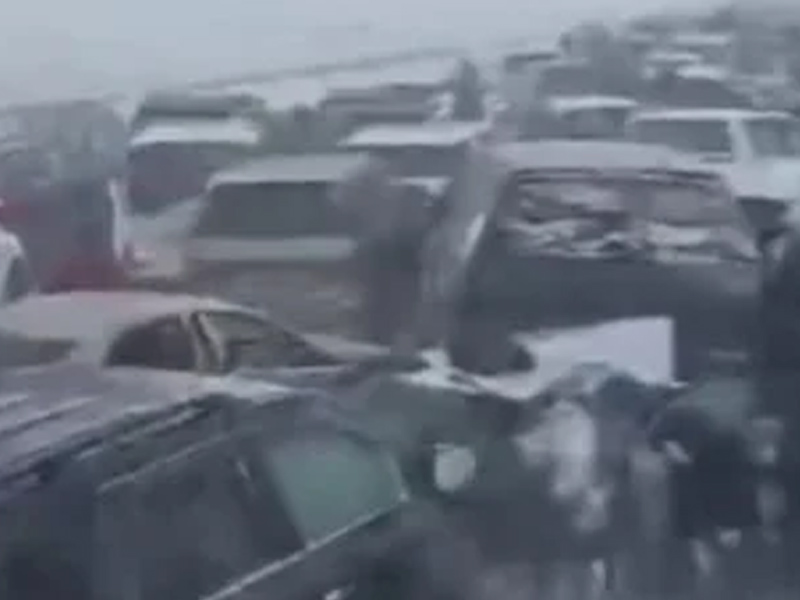 95 車連環相撞車禍