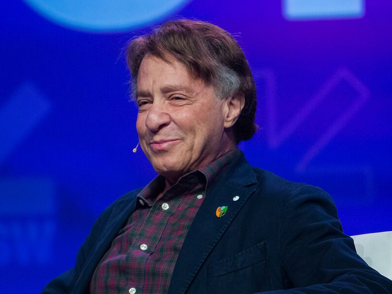 AI 改寫人類！人類壽命達 500 歲