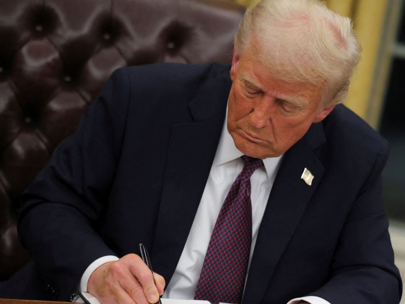 特朗普：2 月對中國商品加徵關稅