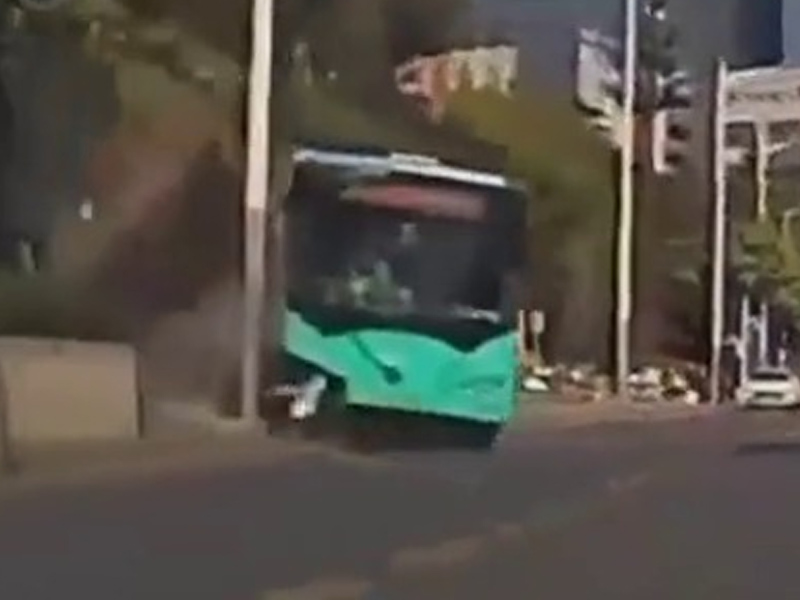 深圳巴士失控衝站 2 死 1 傷