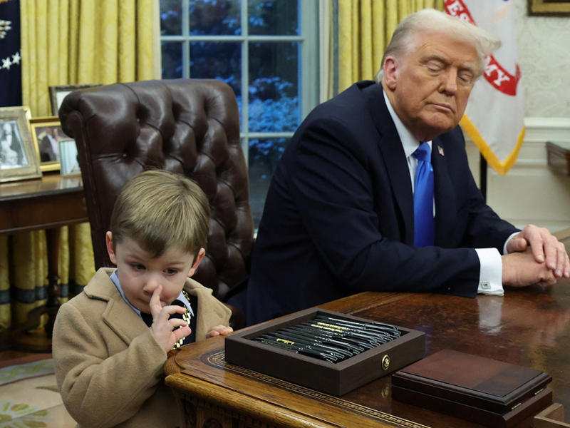 馬斯克再添新子?幼子白宮撩鼻屎搶鏡 馬斯克再添新子?幼子白宮撩鼻屎搶鏡