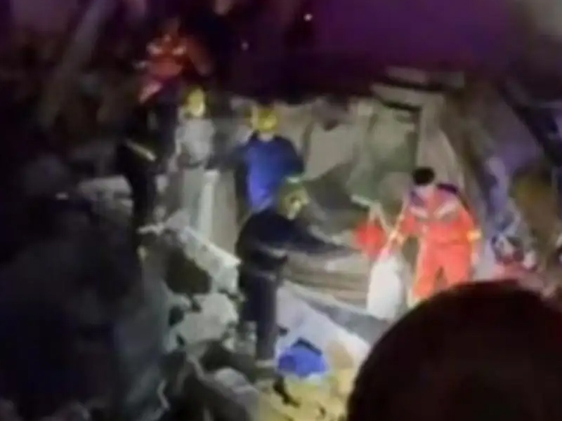 河南周口澡堂垮塌 2 死 3 傷 河南周口澡堂垮塌 2 死 3 傷