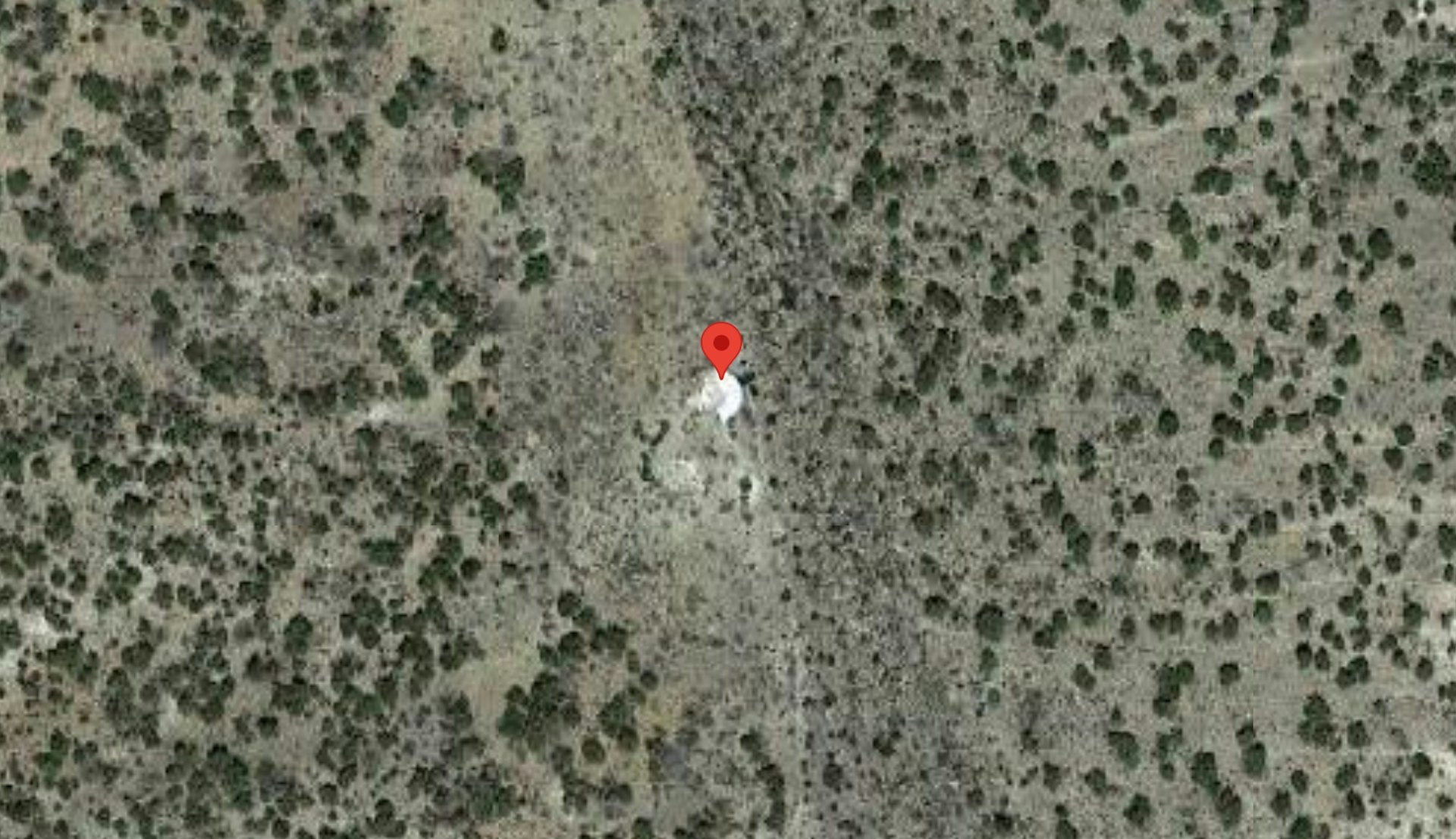 Google Maps 顯示美國山區有巨大白色 UFO