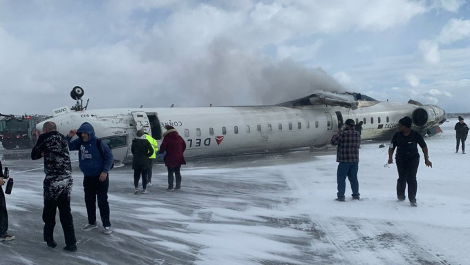 達美航空客機，多倫多機場意外