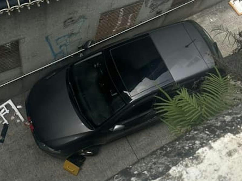 劇組拍攝，私家車失控意外 (有片)