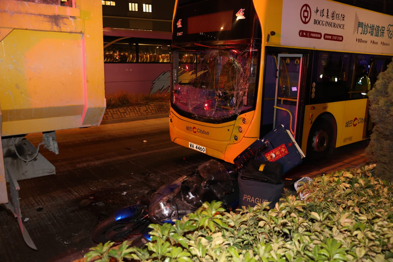 將軍澳奪命車禍︱鐵騎士被夾頭不治