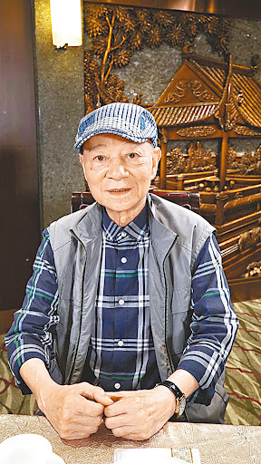 吳君如父親夏春秋離世，享年 93 歲