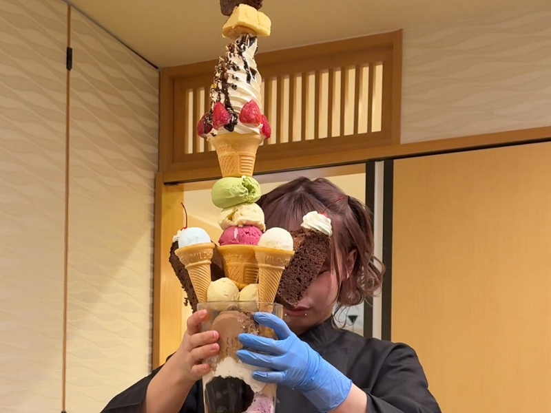 長崎必試！挑戰 120 公分巨塔聖代！