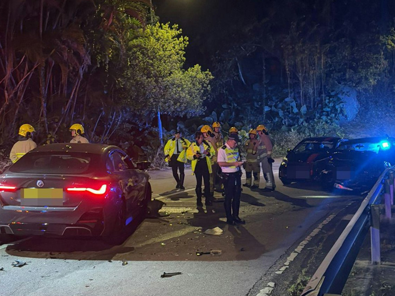 荃錦公路三車相撞