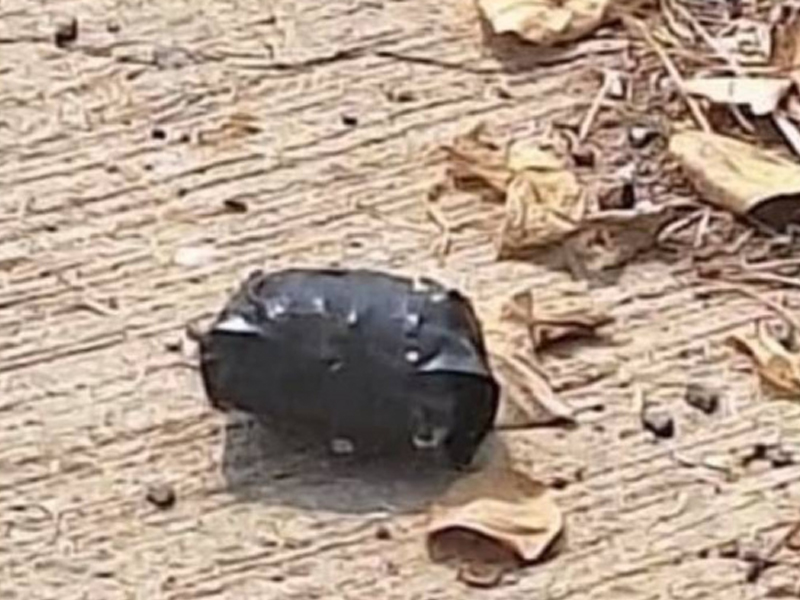 兩少年自製炸彈亂丟，9 歲男童撿起爆炸亡