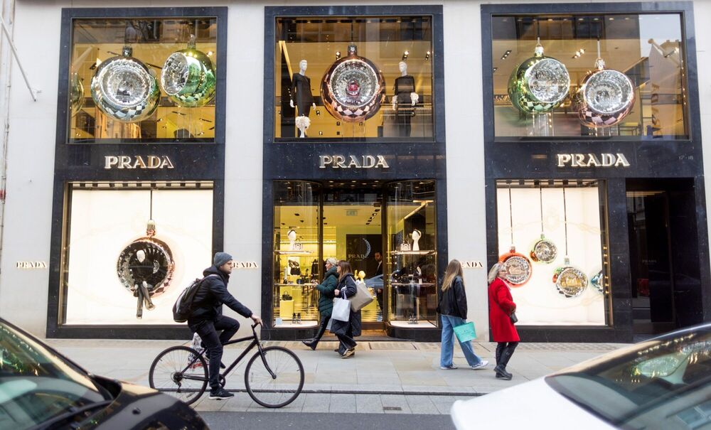 Prada 斥資逾 108 億收購 Versace