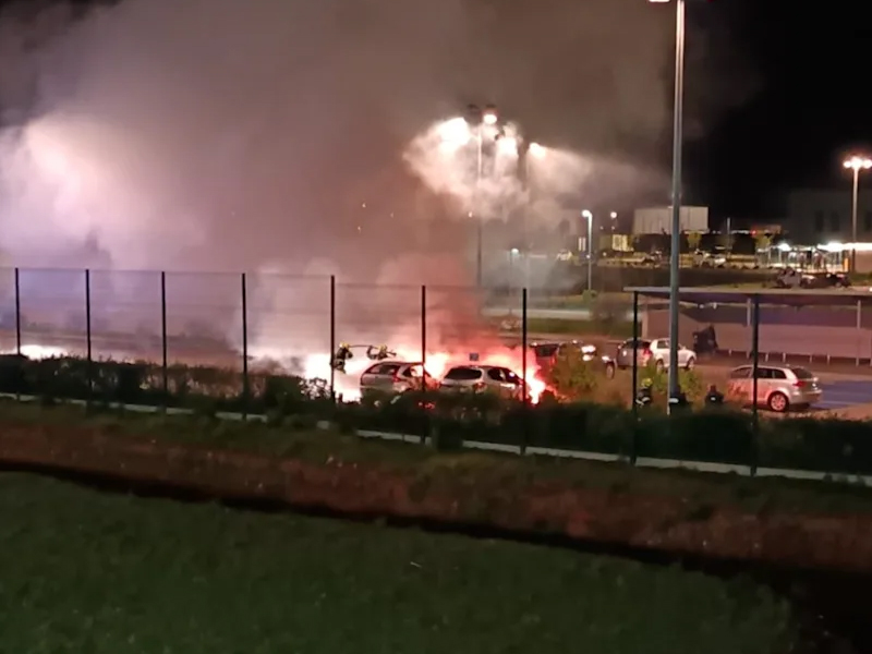 多間監獄，遭到開槍縱火襲擊