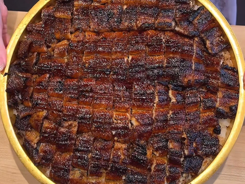 愛知縣美食驚喜！4 條鰻魚的豪華蓋飯