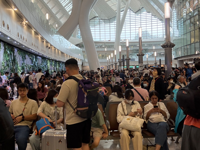 復活節，港人報復式旅遊消費