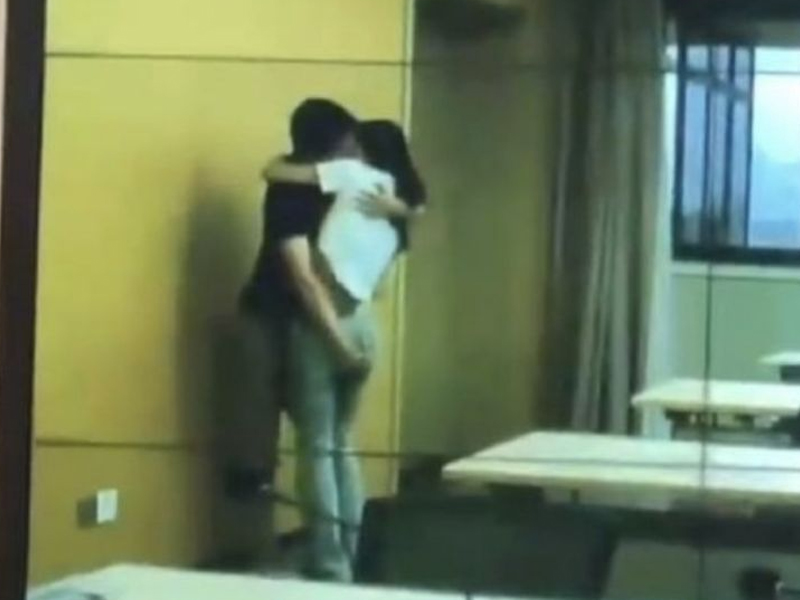 大陸國企會議室驚爆不雅影片 大陸國企會議室驚爆不雅影片