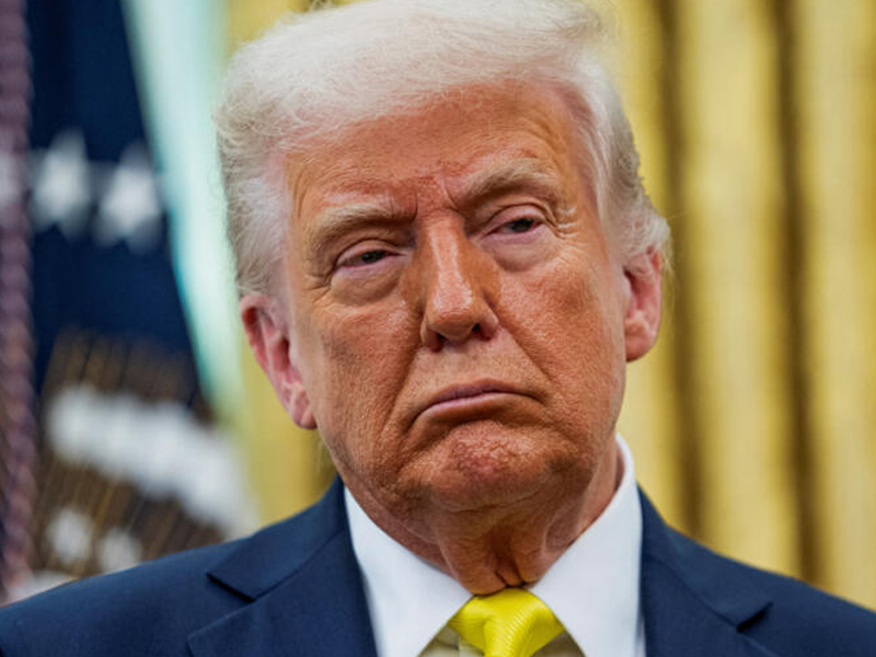 特朗普暗示降低對華關稅