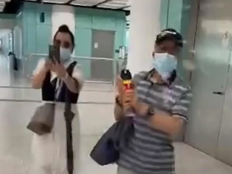 何伯攻擊人被捕 何伯攻擊人被捕