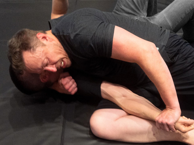 馬斯克與美財長，白宮大打出手