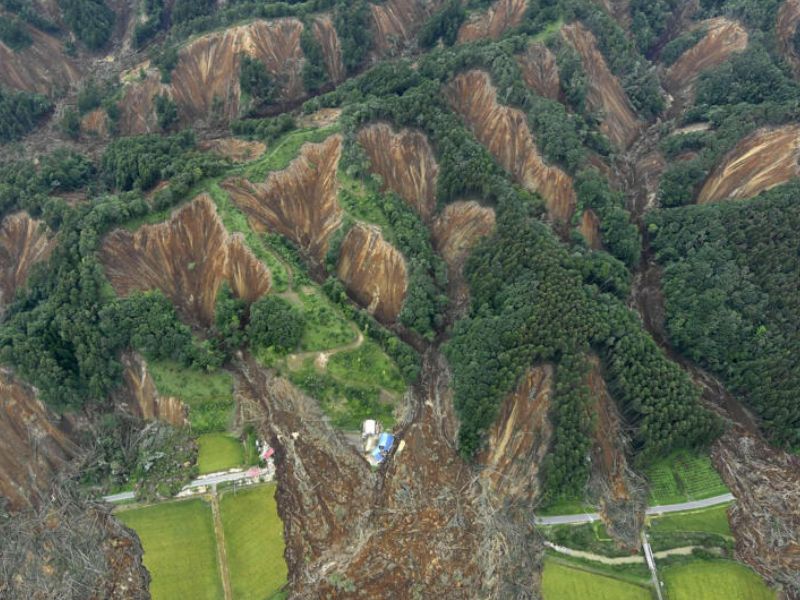 日本北海道 6.1 級地震