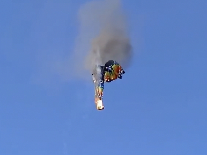 熱氣球空中起火墮地，至少 8 人死亡