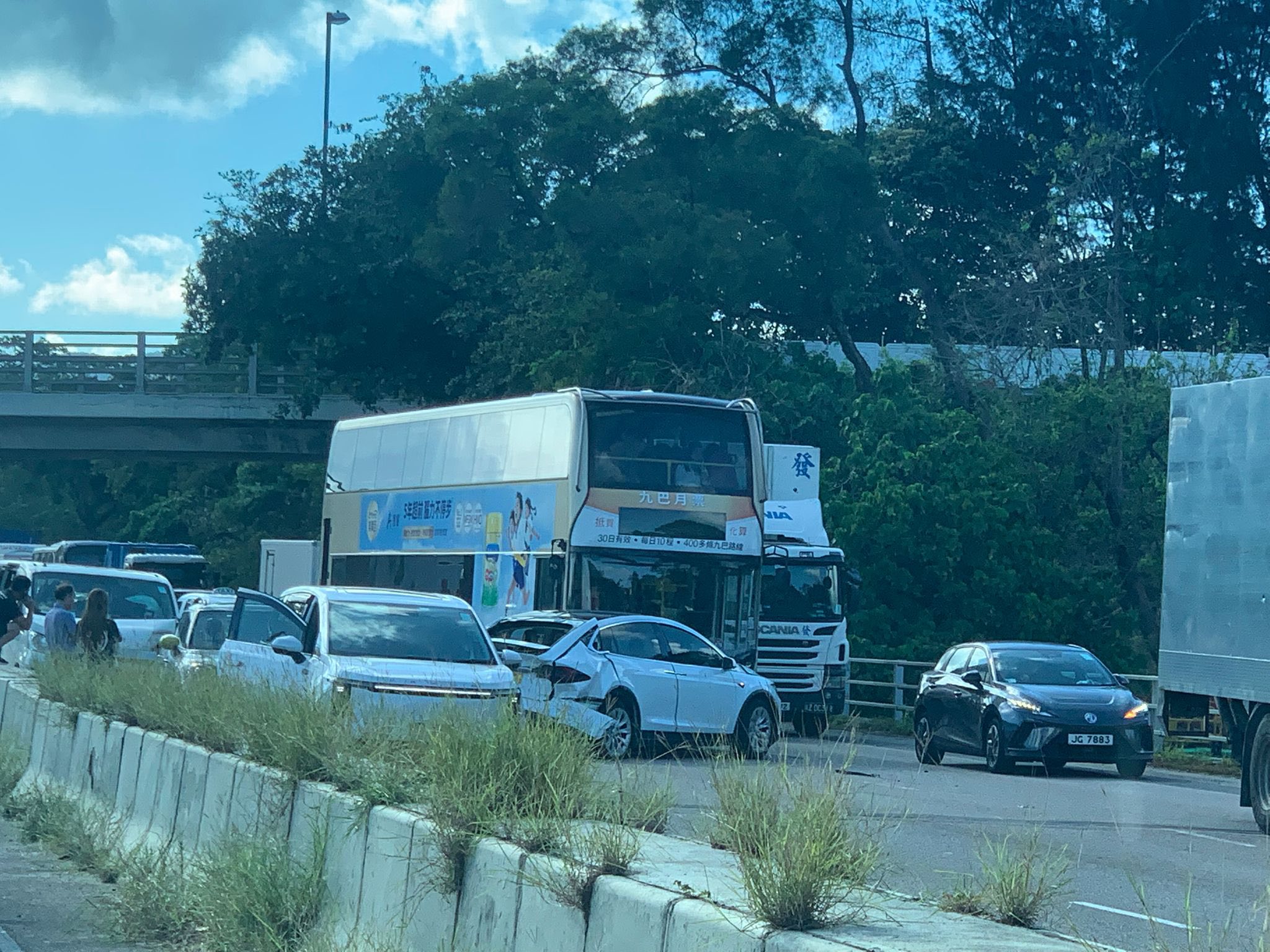 粉嶺公路五車相撞