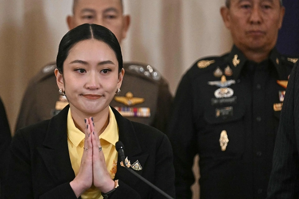 他信首度開腔：洪森陷害女兒