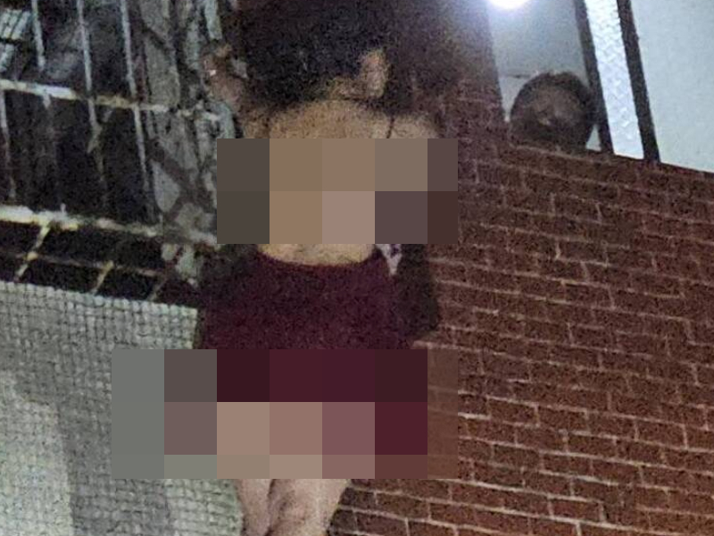 小三不滿已婚男友冷落 穿情趣睡衣突爬窗外