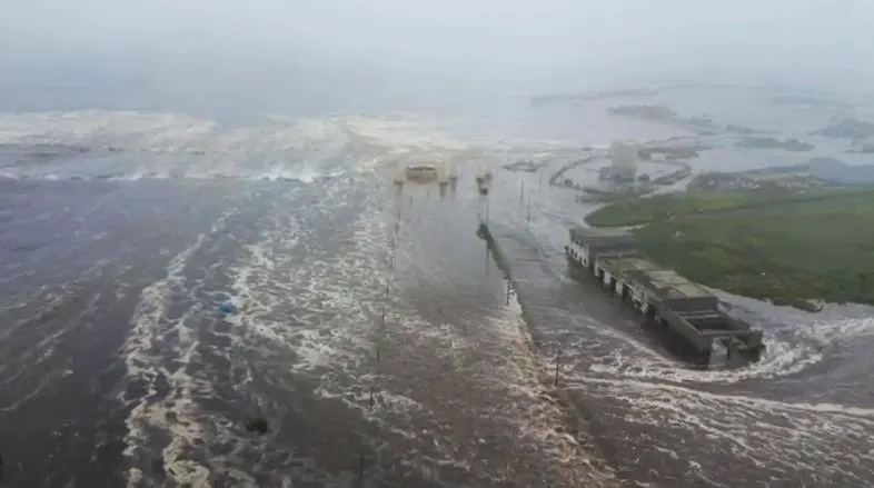 73 年來最強地震 海嘯波及多國